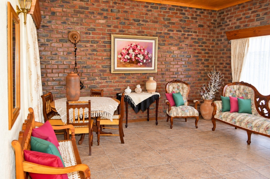 4 Bedroom Property for Sale in Wilkoppies North West